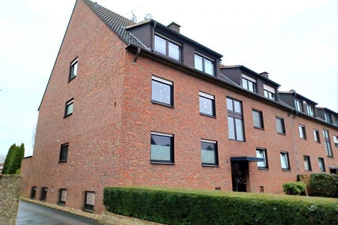 Eigentumswohnung im ERDGESCHOSS mit Garten und Garage in Oberhausen-Schwarze Heide