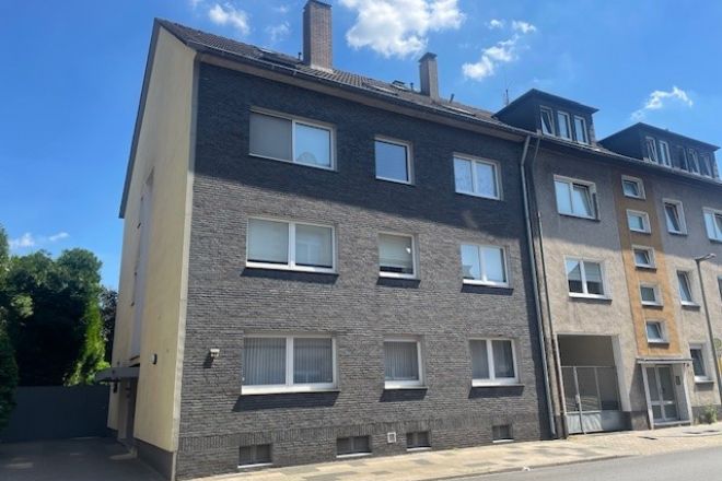 Gepflegtes 6-Familienhaus in ruhiger Lage von Oberhausen Alstaden!