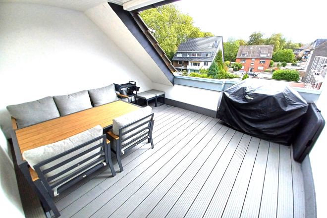 Großzügige Dachgeschosswohnung mit vielen Vorzügen in schöner Lage  von Oberhausen-Eisenheim 