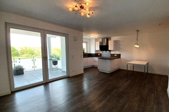 Moderne Eigentumswohnung mit großem Balkon direkt am Naturschutzgebiet „Sterkrader Heide“ zu verkaufen!