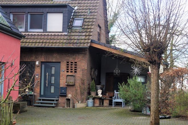 Gut aufgeteilte Eigentumswohnung mit Balkon und Gartenanteil in Schmachtendorf zu verkaufen!