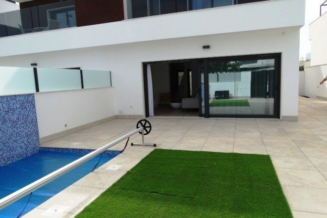 NEUBAU VON 4 DOPPELHAUSHÄLFTEN IN PILAR DE LA HORADADA