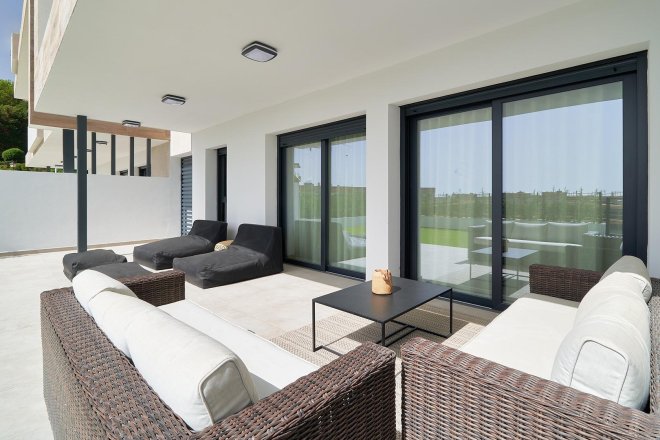 Wohnungen in der prestigeträchtigen Gegend von Atalaya (Guadalmina, Costa del Sol)
