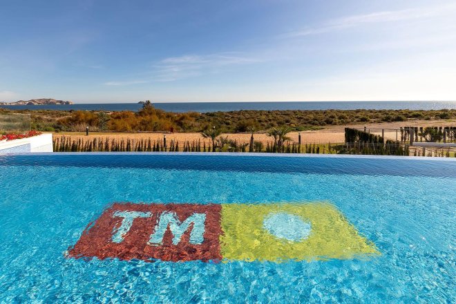 WOHNANLAGE IN ERSTER LINIE IN MAR DE PULPÍ (ALMERÍA)