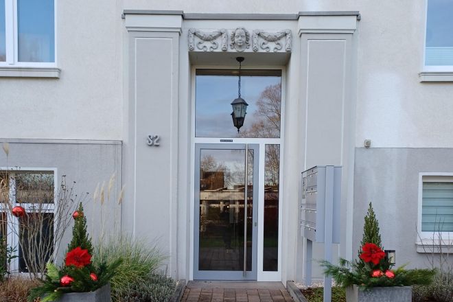 Exklusive 3,5 Raum Wohnung  auf höchstem Niveau  mit Loggia!